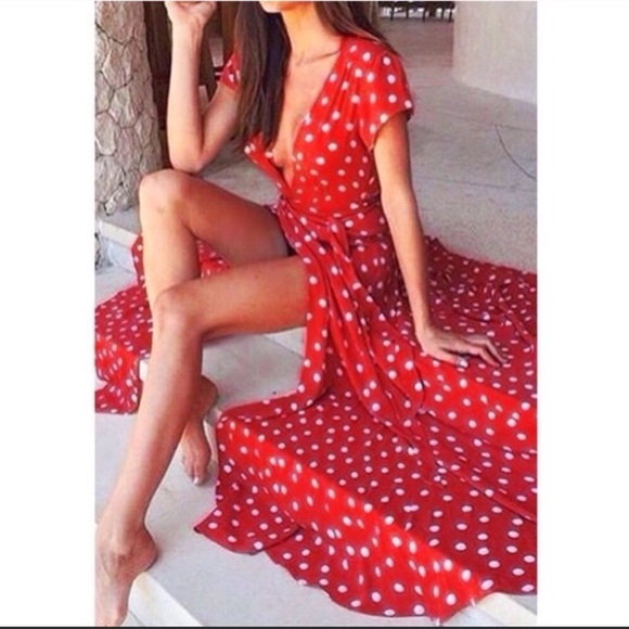 💋Belted Polka Dot Wrap Maxi Dress💋 - Picture 2 of 8